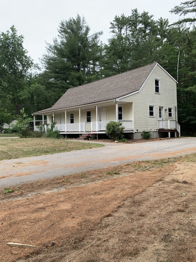 Building Photo - 256 Hubbard Rd