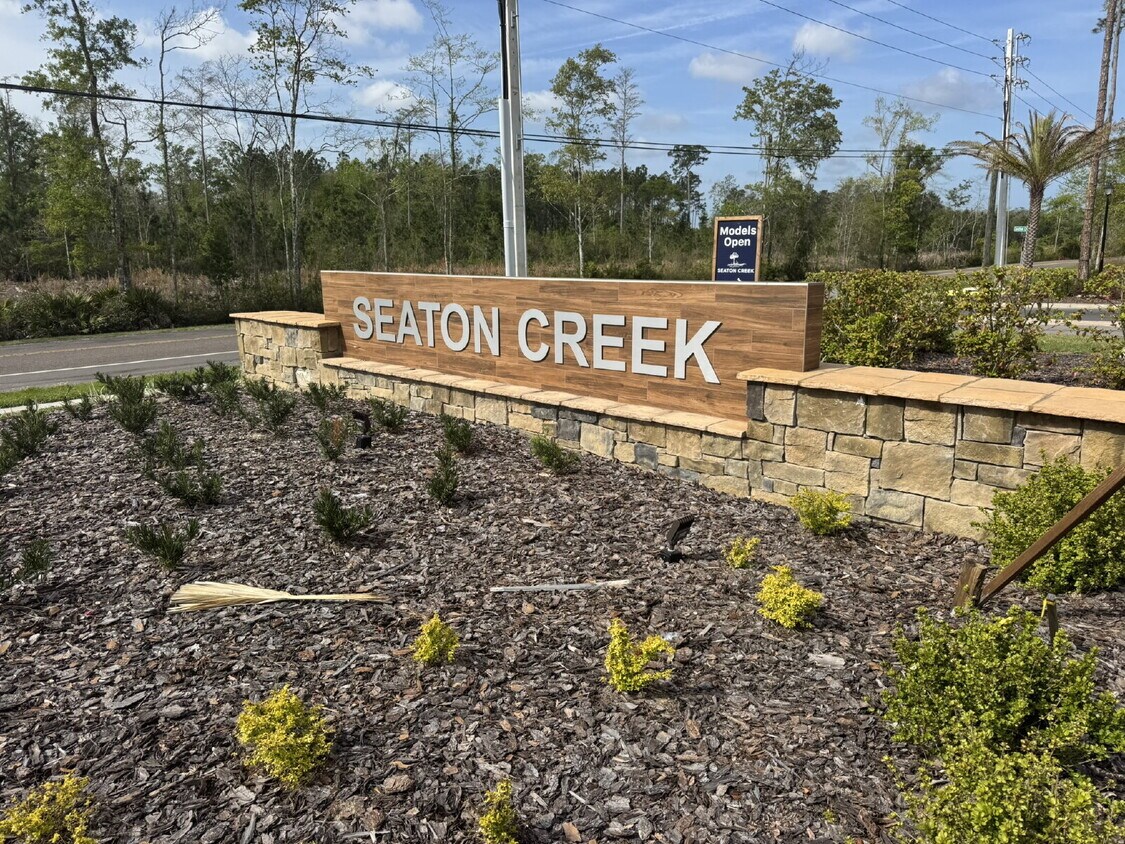 "Spacious 4-Bed Oasis with Granite Finishes & Guest Suite in Jacksonville!" - "Spacious 4-Bed Oasis with Granite Finishes & Guest Suite in Jacksonville!"