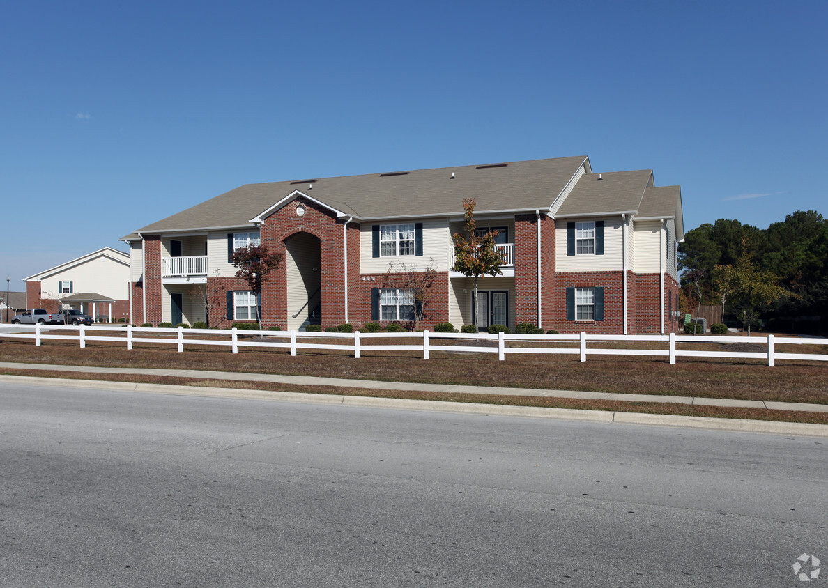 Building Photo - Blue Springs Apartments