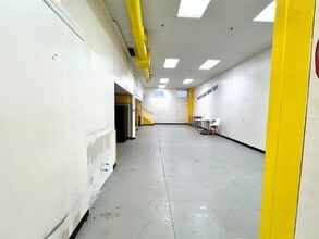 Building Photo - 1310 Nance St