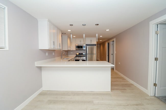 Building Photo - 6540 S St Lawrence Ave