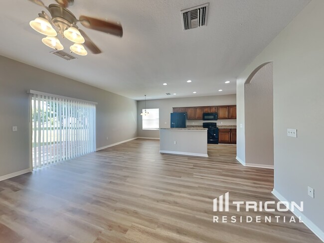 Foto del edificio - 3256 Enclave Blvd