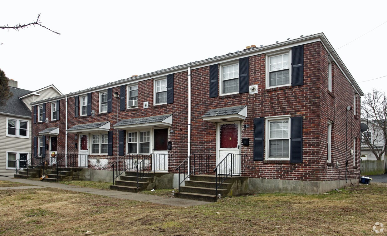 Primary Photo - 196 Lee Ave