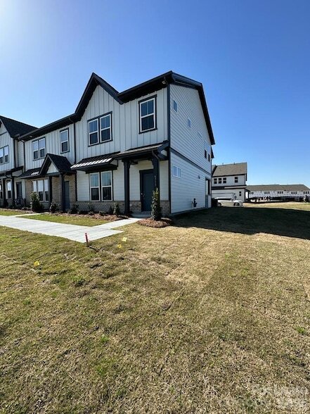 Foto del edificio - 5715 Gulch Pl