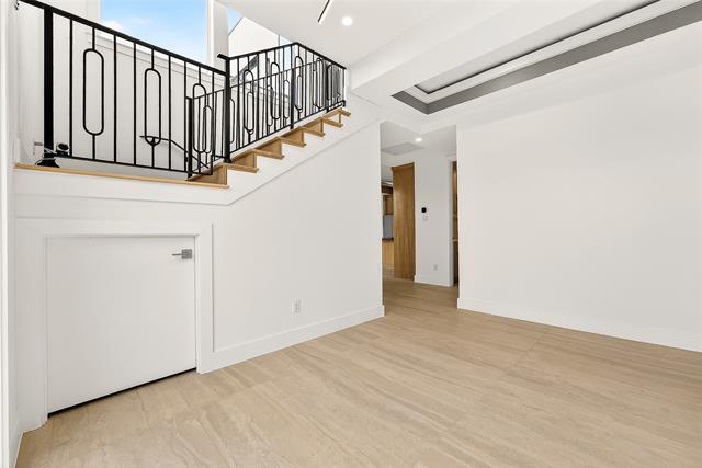 Foto del edificio - 328 Lavender Ln