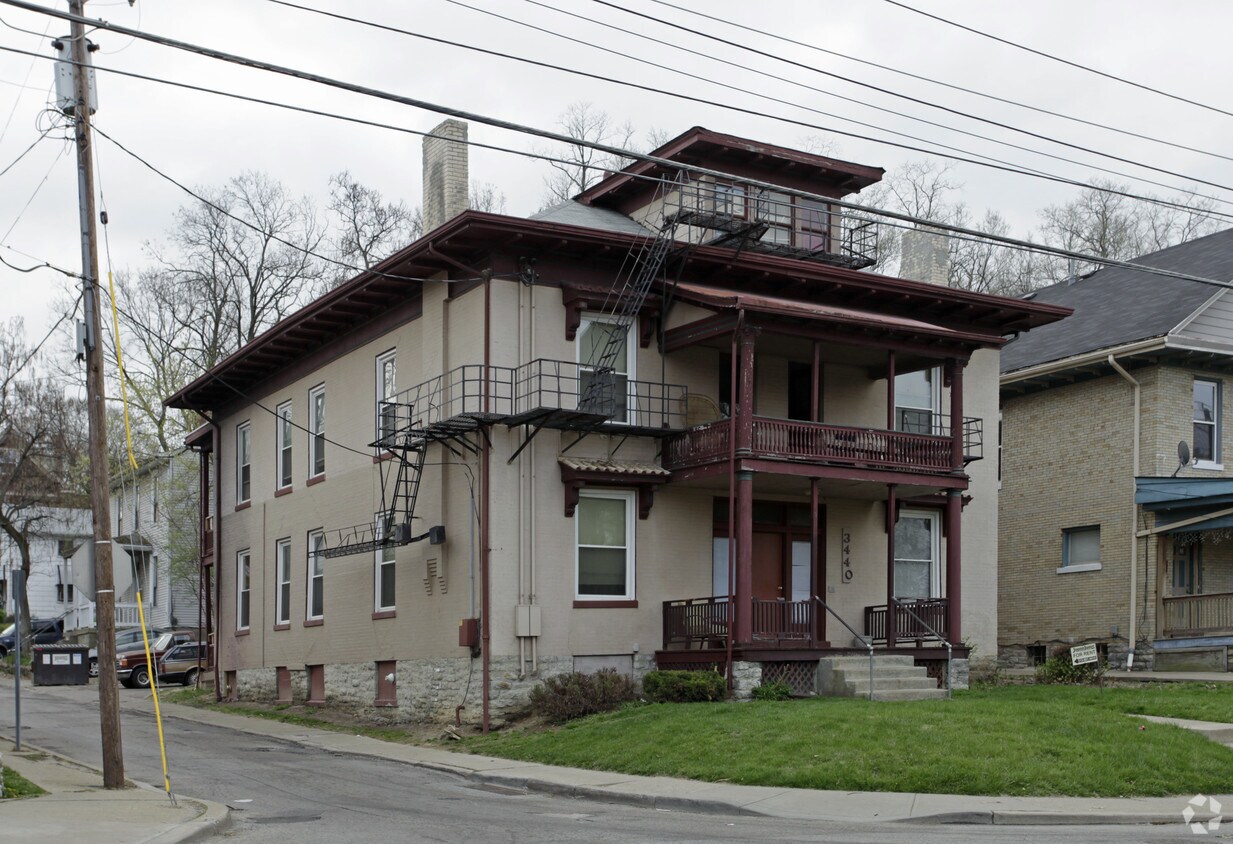 Building Photo - 3440 Harvey Ave