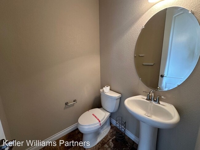 Building Photo - 4 br, 4 bath House - 7047 Jagged Rock Cir