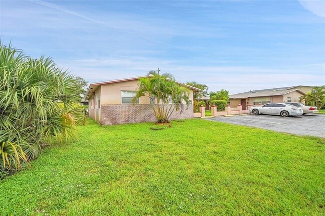 Foto del edificio - 420 SW 27th Terrace