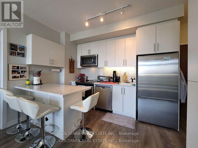 Building Photo - 271-B271 Sea Ray Ave