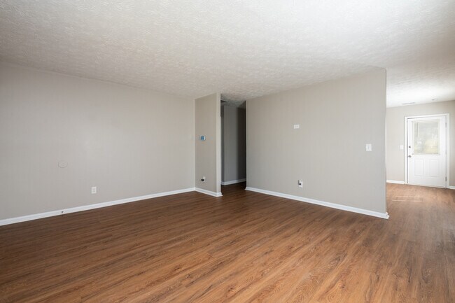 Building Photo - 561 Downing St