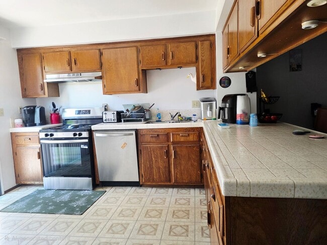 Building Photo - Resort-Style Living in La Mesa | Spacious 2BR/2.5BA Condo with Private Patio, Garage & Pool Access