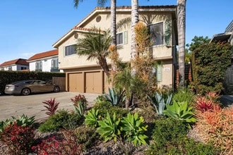 Building Photo - 4576 Hawley Blvd