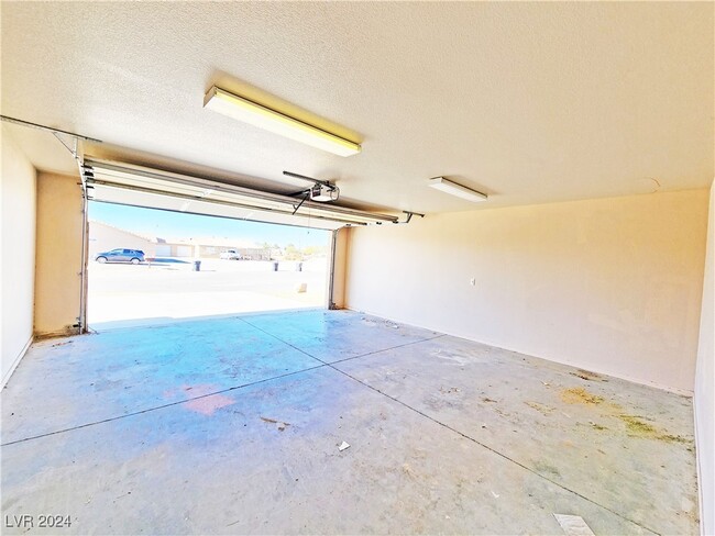 Building Photo - 1041 Marne Ct