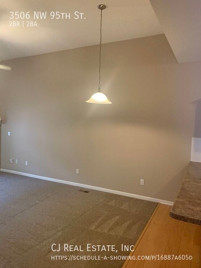 Foto del edificio - 3506 NW 95th St