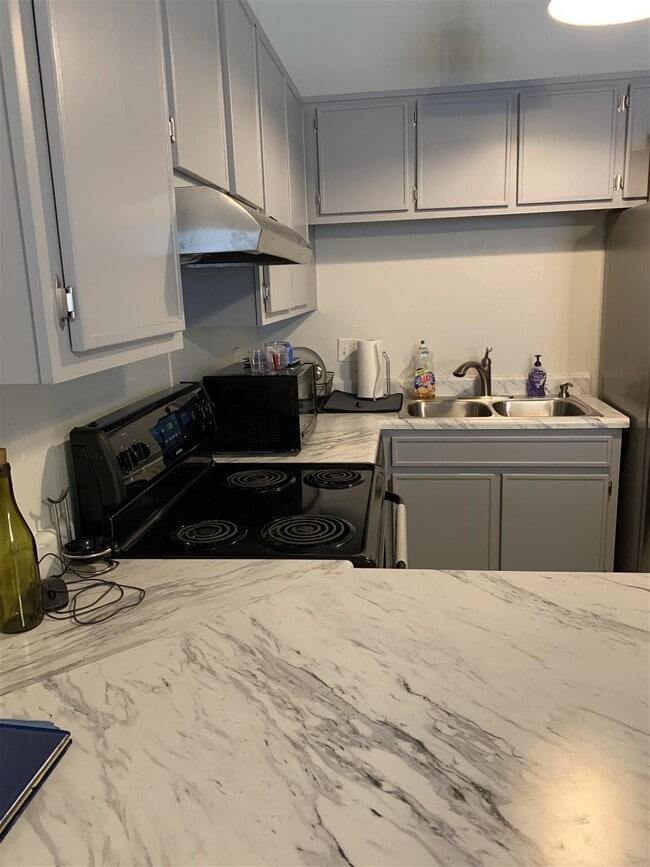 Foto del edificio - 2013 Continental Ave