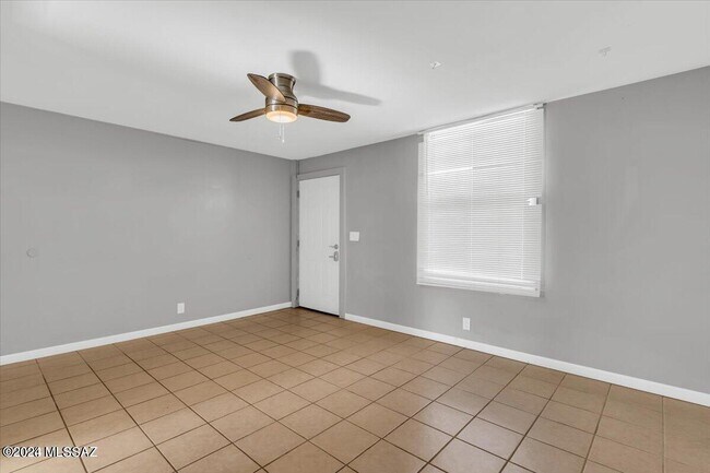 Foto del edificio - 2311 N Richey Blvd