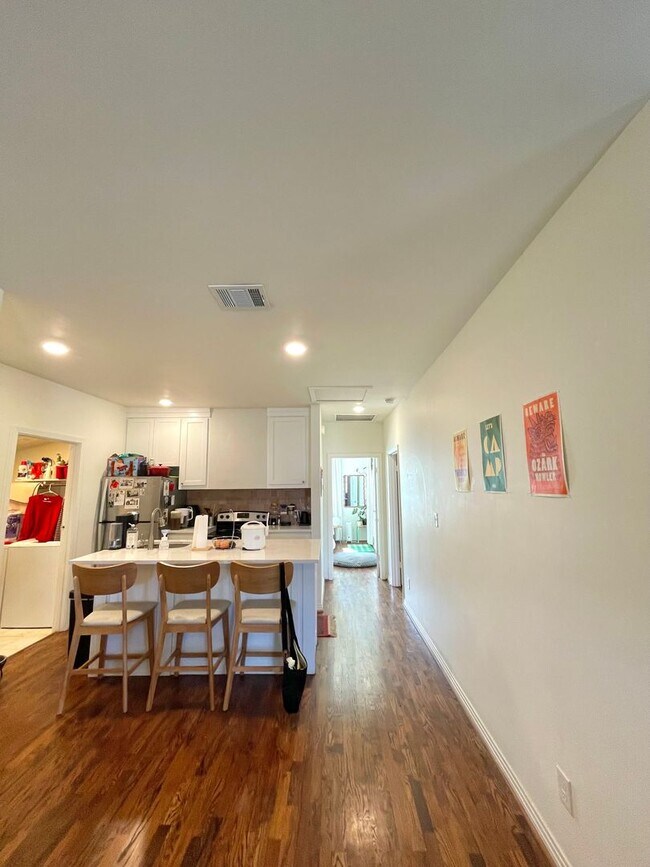 Foto del edificio - Cozy 3 Bed, 2 Bath Farmhouse Cottage