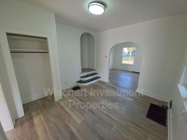 Foto del edificio - 905 W Wayne St