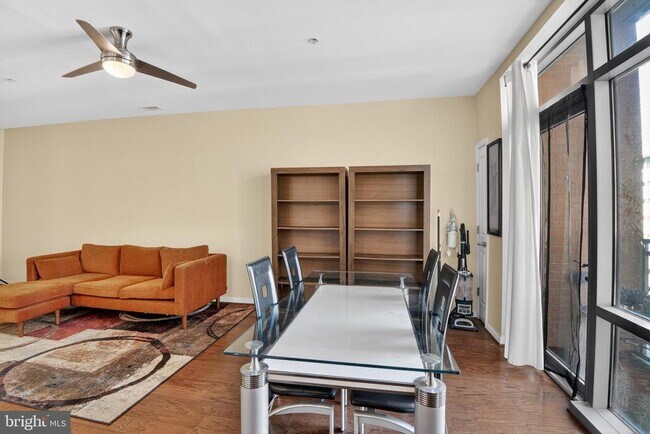 Foto del edificio - 6506 America Blvd