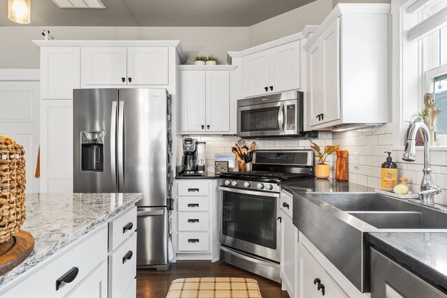 Building Photo - adorable josephine home
