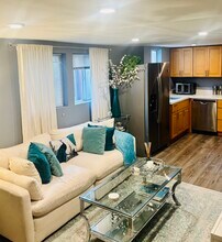 Building Photo - 1013 9th Ave