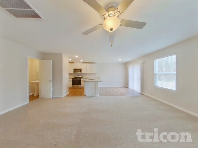 Foto del edificio - 9309 Creedmore Hills Dr