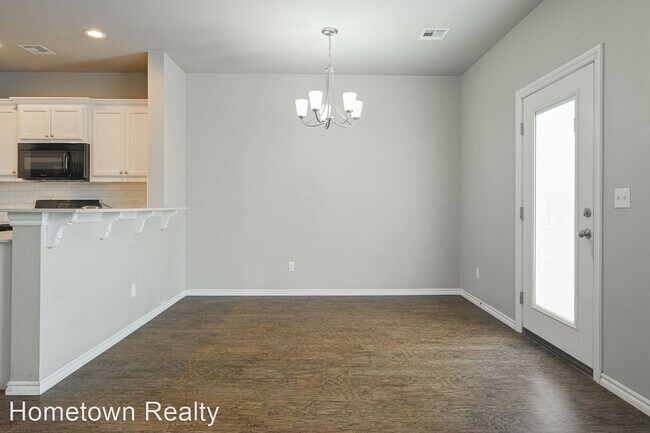 Building Photo - 3 br, 2.5 bath House - 790 SW 13th Street