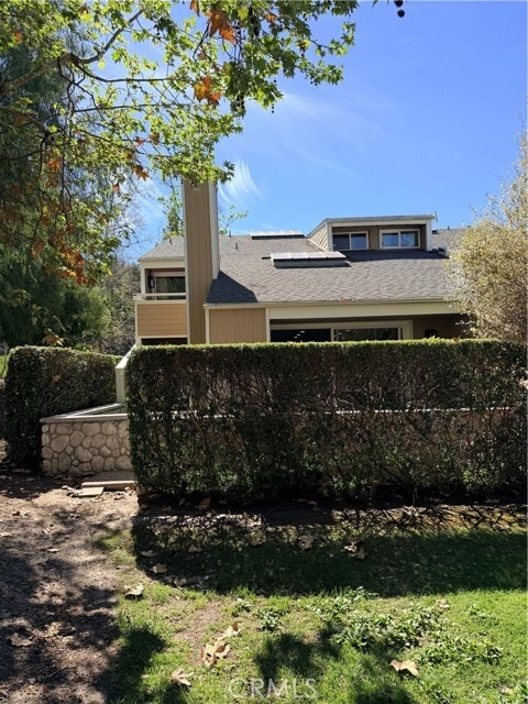 Building Photo - 23551 Ave La Caza