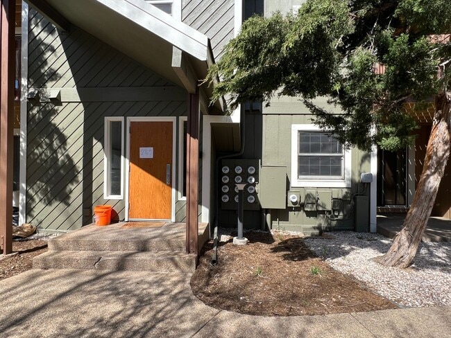 Photo - Cozy 1/bed 1/bath condo in Boulder!