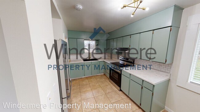 Foto del edificio - 2 br, 1 bath House - 819 Ankeny Street
