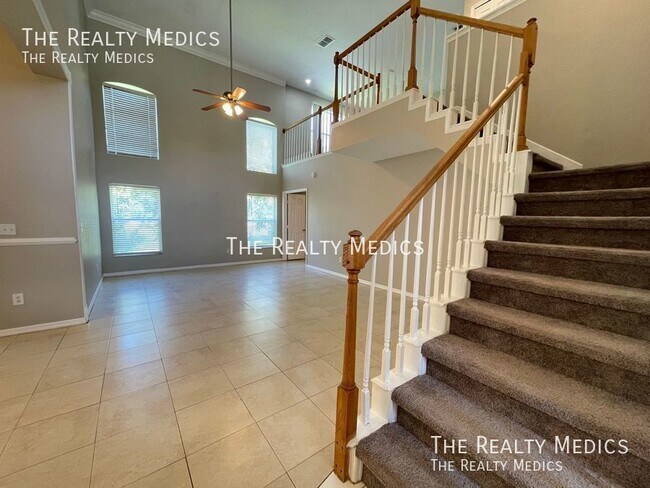 Building Photo - Beautiful two-story home in the highly des...