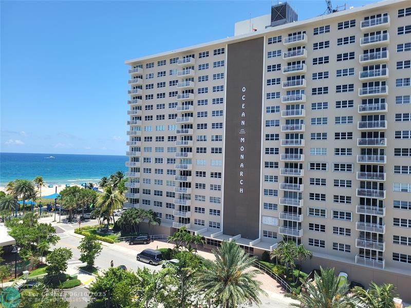 Foto principal - 133 N Pompano Beach Blvd