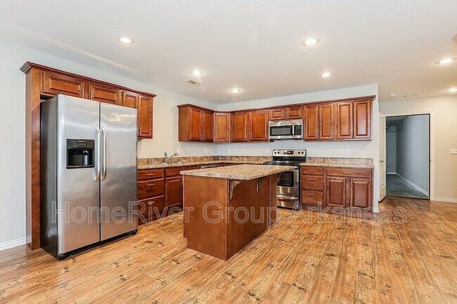 Building Photo - 311 E Thurman St