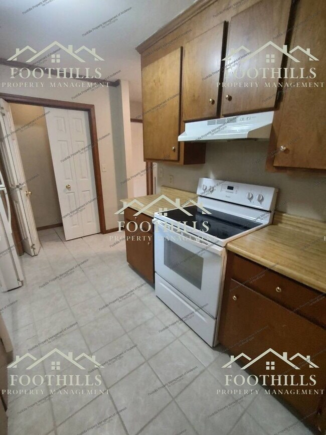 Foto del edificio - 4406 Lexington Way