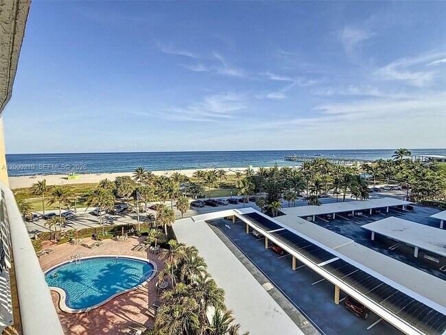 Foto del edificio - 328 N Ocean Blvd
