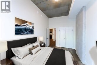 Building Photo - 169 James St S