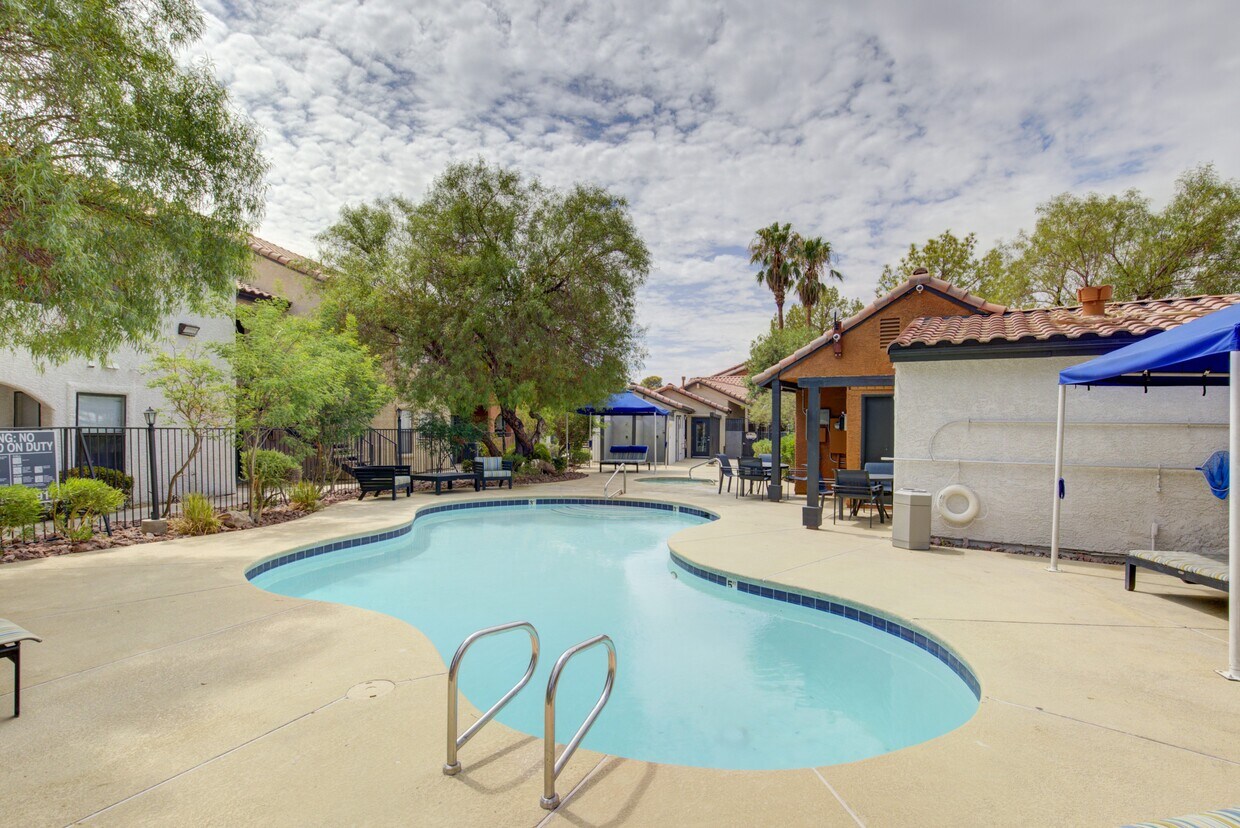 Villa Del Rio Apartments 3800 S Nellis Blvd Las Vegas, NV