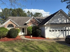 Building Photo - 5975 Hillvale Trail