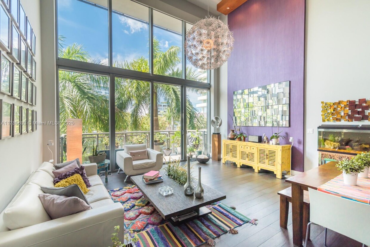 Foto principal - 6000 Collins Ave