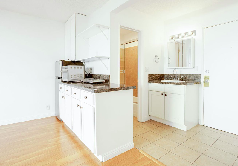 Primary Photo - 1811 Tamarind Ave Los Angeles, CA 90028