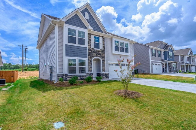 Building Photo - Elegant 4 Bedroom, 2 Bathroom Home with Modern Finishes & Open-Concept Living $2,150/mo rent