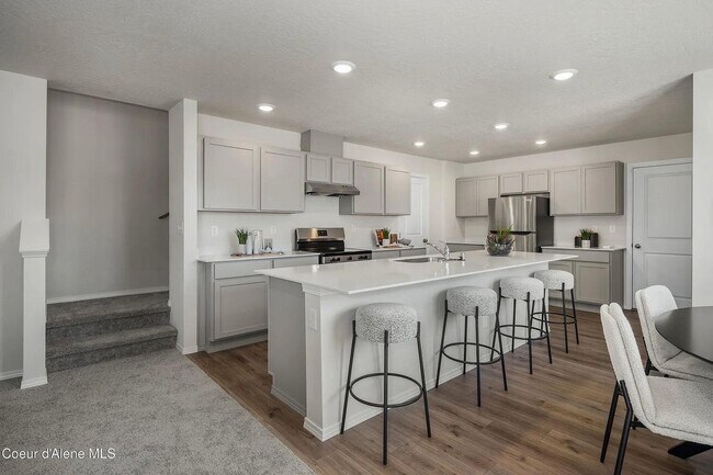 Foto del edificio - Brand New- 4 bed 2.5 bath townhome