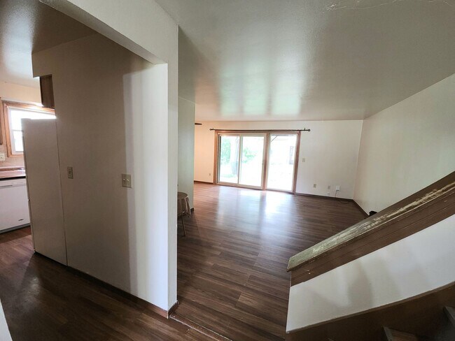 Foto del edificio - 1104-1104 E Northwood Dr