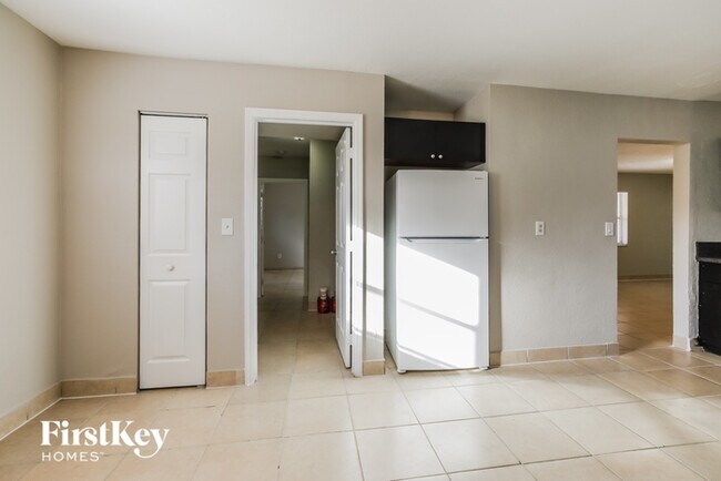 Foto del edificio - 3600 NW 40th Ct