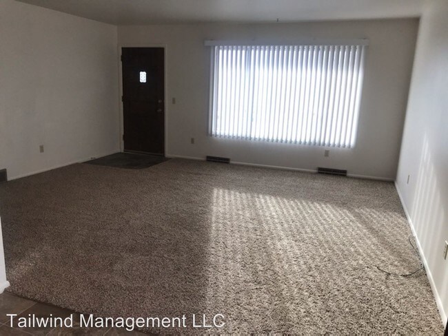 Building Photo - 1706 Virginia Ln