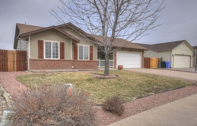 Foto del edificio - Beautifully updated home in Fountain Valle...