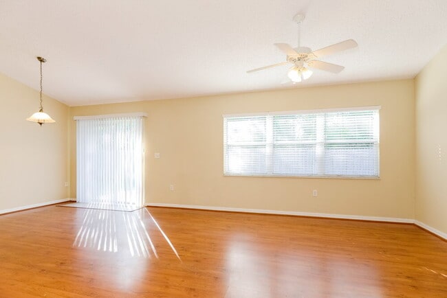 Building Photo - 4519 Weasel Dr