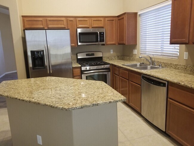 Building Photo - 4 br, 2 bath House - 689 FINCH ISLAND AVE