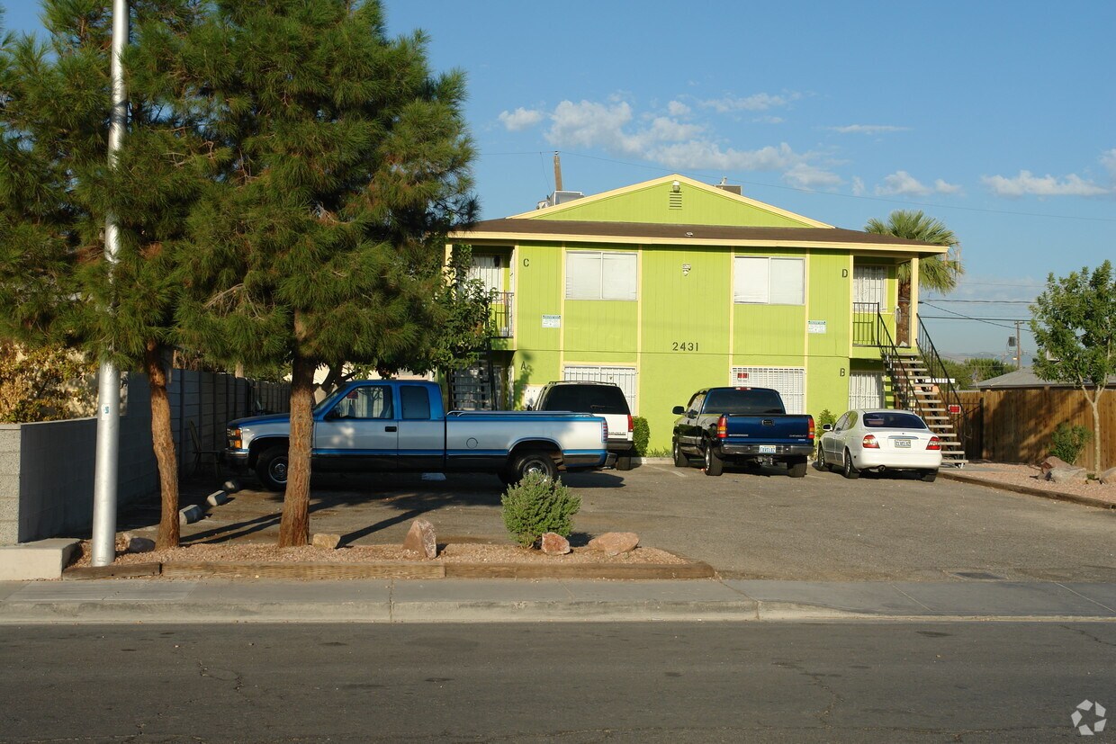 Building Photo - Arrowhead Acres