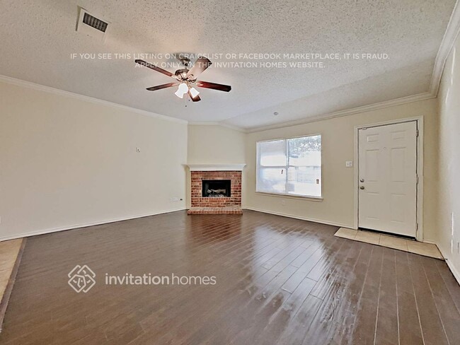 Building Photo - 1001 Ridgecrest Dr